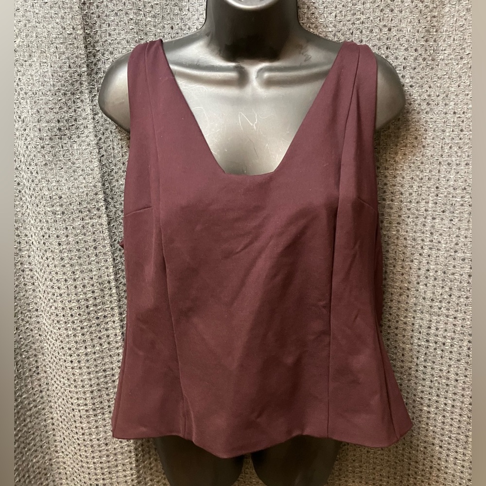 Express Sleeveless Tank Top- Women's XL - Picture 2 of 6